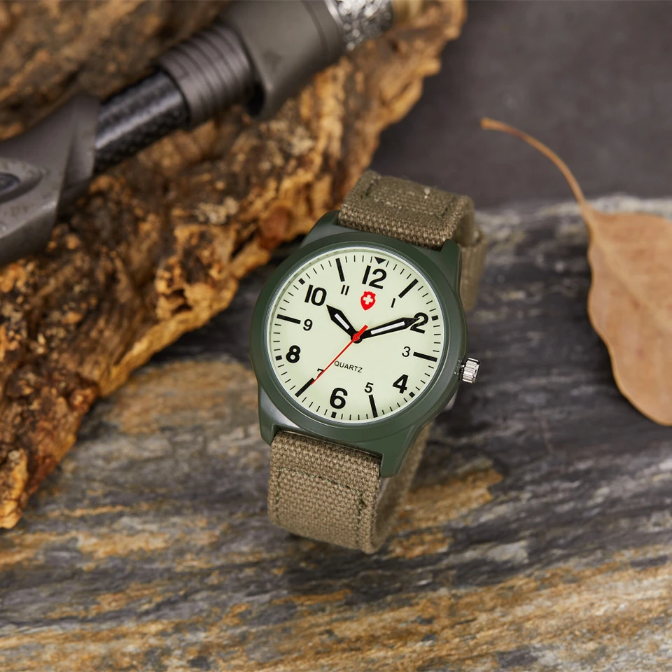 Jednoduché módne tkané plátno s mužskými hodinkami Retro Tooling Sports Outdoor Luminát Quartz Joker Casual Watch
