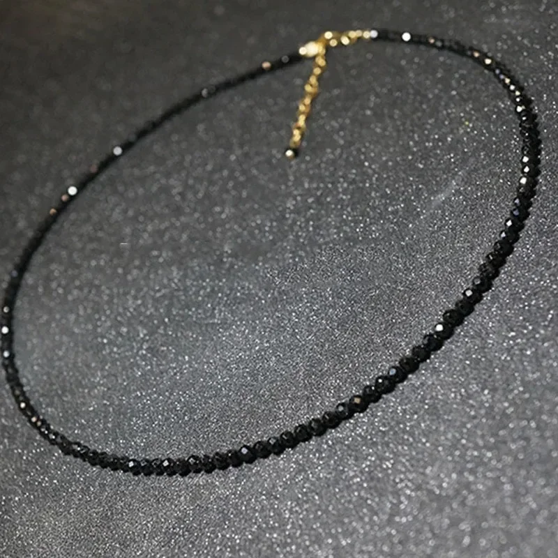 Jednoduché čierne korálky krátky náhrdelník ženské šperky Ženy Choker Náhrdelníky Femme Ladies Party Náhrdelník módne šperky 2023