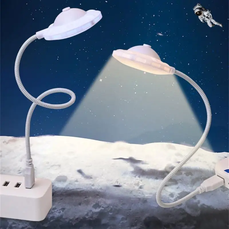Jedným kliknutím Nočné svetlo Trvalé astronauutské nočné svetlo inovatívne nápady na darček osvetlenie bez slepých škvŕn USB nočné svetlo