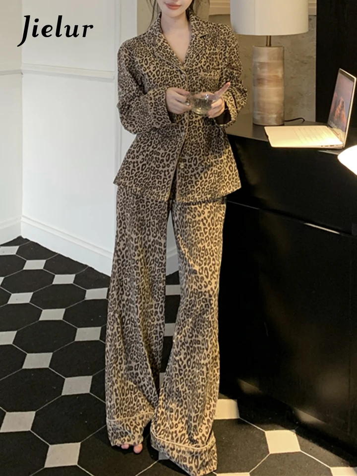Jesenná módna leopardová tlač Dve kusové súpravy American Vintage New Single Breased Womangan Mardigan Loose Simple Casual Women Pants