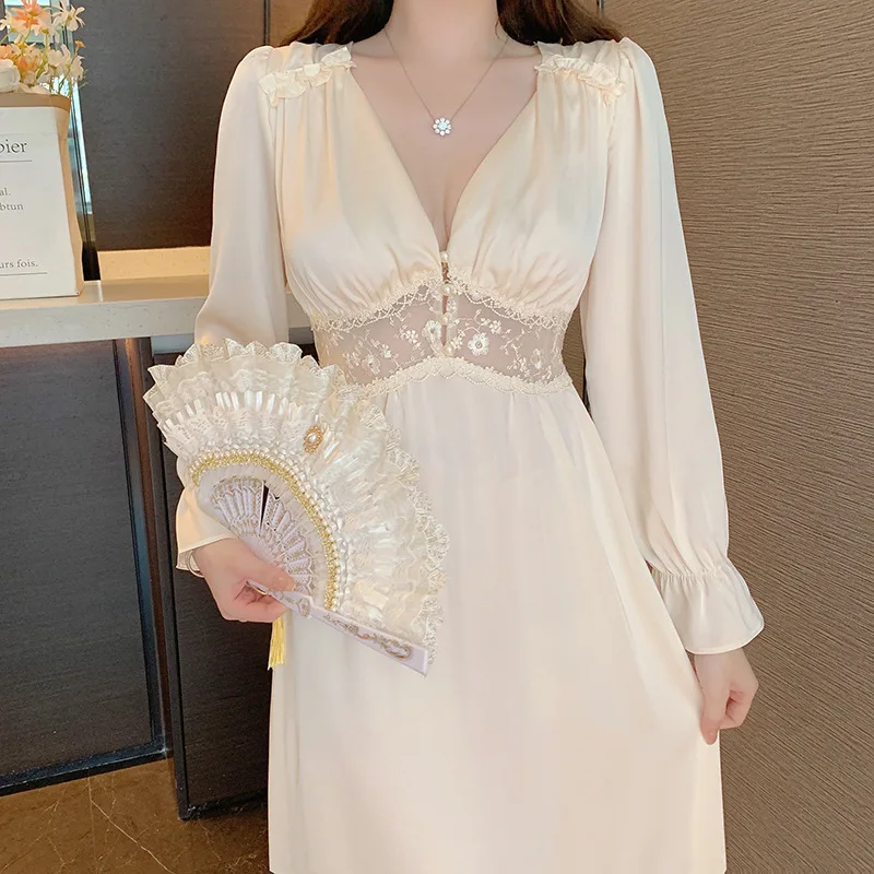 Jesenný palác v štýle nočná nočná voľba sexy V-krk Lace Zopečte Nightgown Ice Hodváb s dlhým rukávom voľný neformálny intímny spodný prádlo Domáce oblečenie