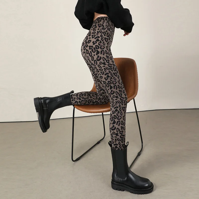 Jeseň Winter Leopard Print Leggings Dámske zamatové nohavice členkov Dĺžka vysoký pás