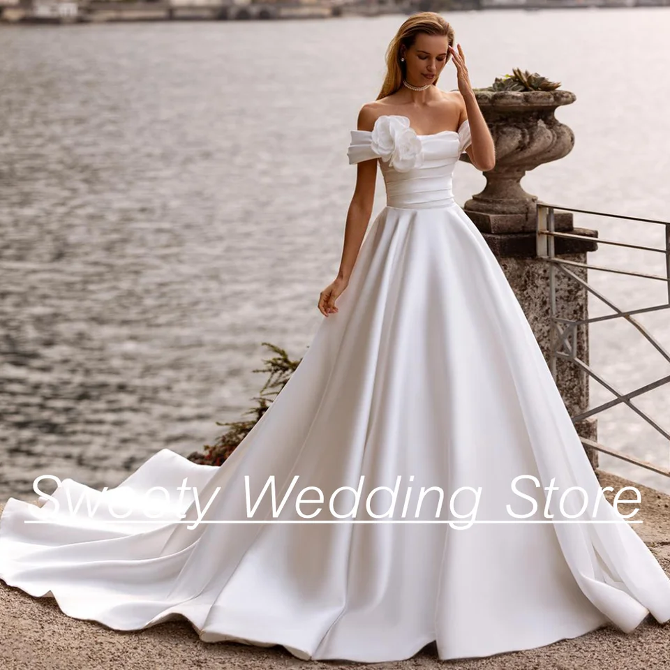 Jiayigong Simple A Line Svadobné šaty z ramenného člna Kvetový kvetinový súdu Satin Svadobné šaty pre nevestu Vestido de Noiva