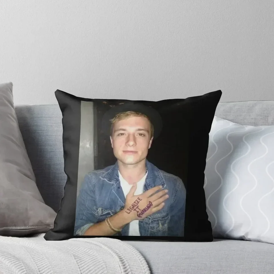 Josh Hutcherson-Legalizuje to (manželstvo) hodiť vankúš vankúš vankúš vankúš vankúš vankúš vankúš vankúš vankúšu vankúš