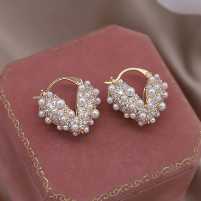 Južná Kórea Nový dizajn módne šperky 14k ZLATNÉ ZRICCON PERL LOVE Náušnice Elegantné dámske denné pracovné doplnky
