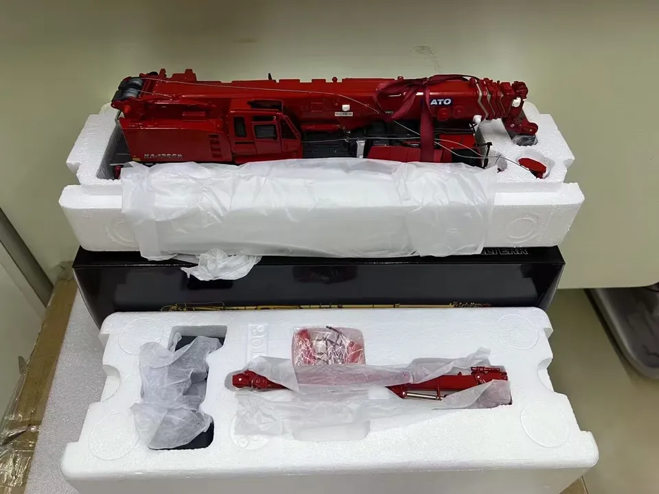 KA-1300R Allterr Mobile Crane Engineering Mechanical Red 1:50 Model Model Truck Model Model
