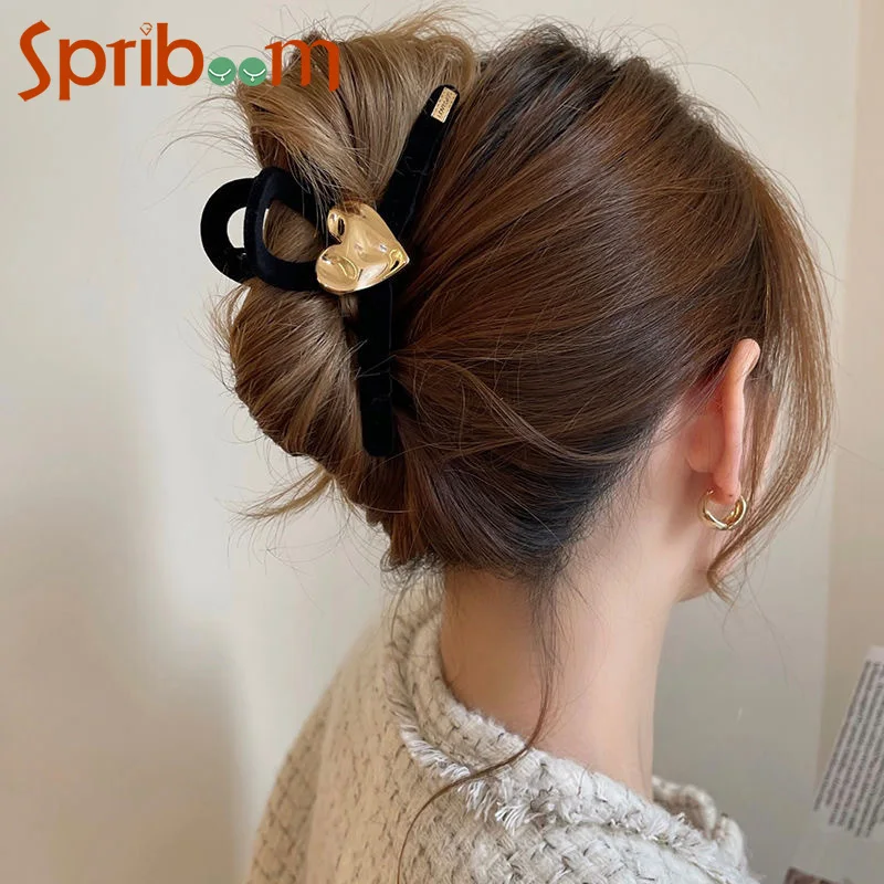 Kamienok Love Black Velvet Hair Clip pre ženy Jeseň Zimné ženy Ženy CLOW CLIP CLIPS Veľká veľkosť Vlasovňa Elegantné vlasové doplnky