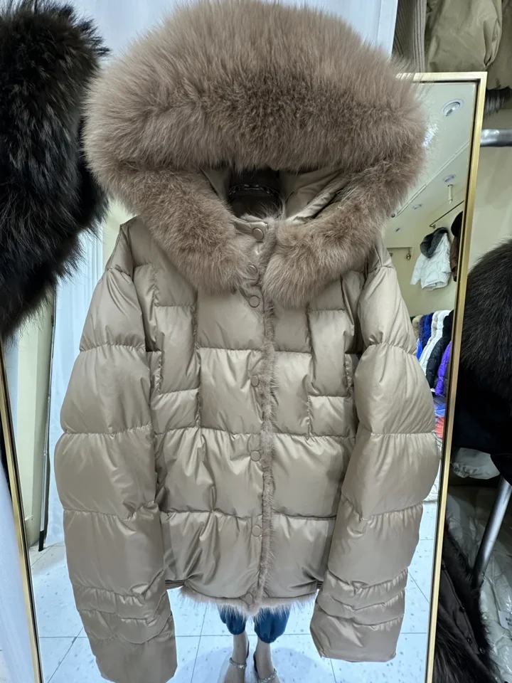 Kapucňa nová európska módna kožušina Fox Coot pre ženy Jeseň Prírodná norka kožušina Outwear 2024 Zimná biela kačica down bunda