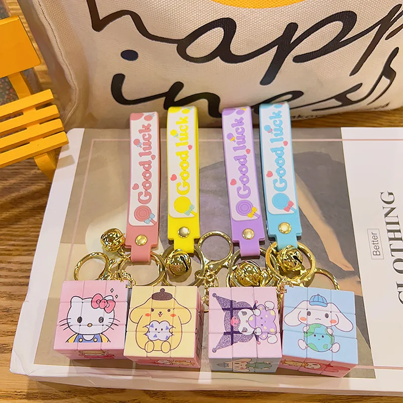 Karikatúra Sanrio Rubik's Cube Creative Key Chain Wholesale Kulomi Bag prívesok roztomilý kľúčový reťazec darček