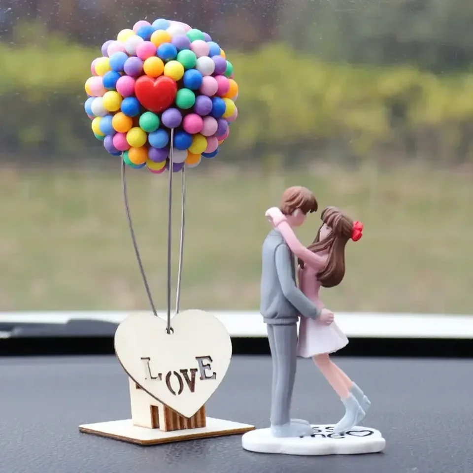 Karikačné páry Darčeky pre dekoráciu automobilov Romantické milovníci Figuríny Balón Ornament