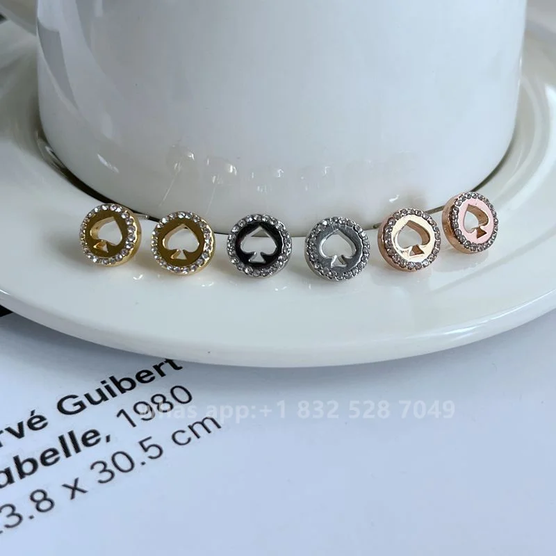 Kateing 1: 1 Značka perlové šperky Stud Stud s kartou pre ženy vianočný darček pre manželku priateľka Spade šperky