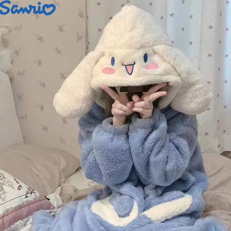 Kawaii Sanrioed Cinnamoroll Dámsky plyšový rúch pyžamy zimné kapucňu domáce oblečenie Karikatúra Zhruba domáce oblečenie mäkké dievčatá