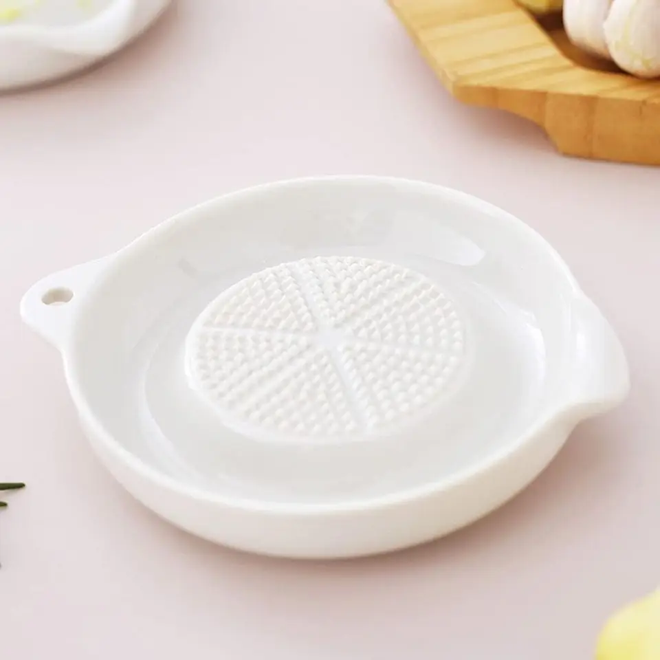 Keramická keramika Strúpka Plate biele brúsenie Nástroj Cesnak brúsenie wasabi strúhadlo 4,37*3,62*0,8 palca zázvorového pyré.