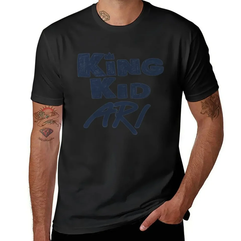 King Kid Ari Text Tričko Kórejské módy Prispôsobené anime plus veľkosti oblečenie mužov tričká