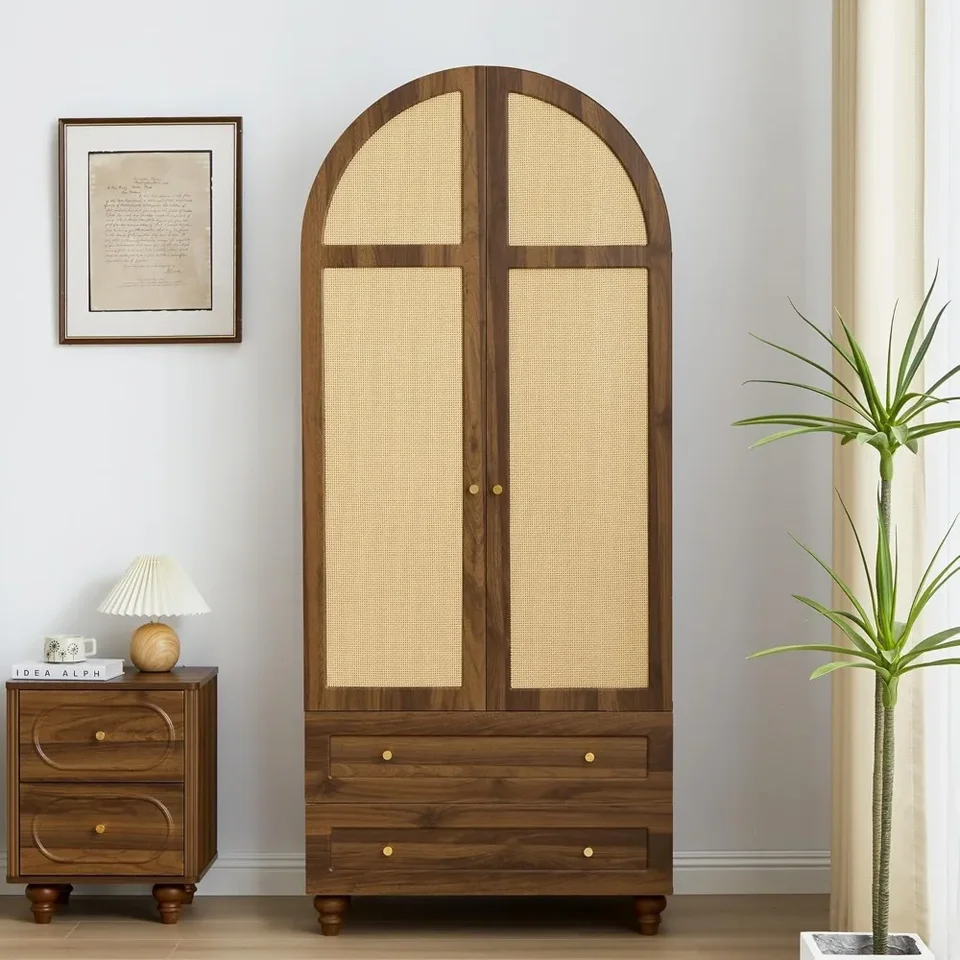 Klenutá armoire šatníková skrinka s 2 ratanovými dverami, drevená šatníková skrinka s 2 zásuvkami, spálňovými armoires s visiacim prútom