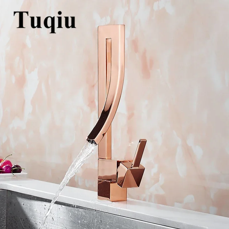 Kohútik povodia ružové zlato mosadz faucet štvorcový umývadlo kohútik faucet s jednou rukoväťou paluba WC HORDU A COLD Mixer Vodný kohútik