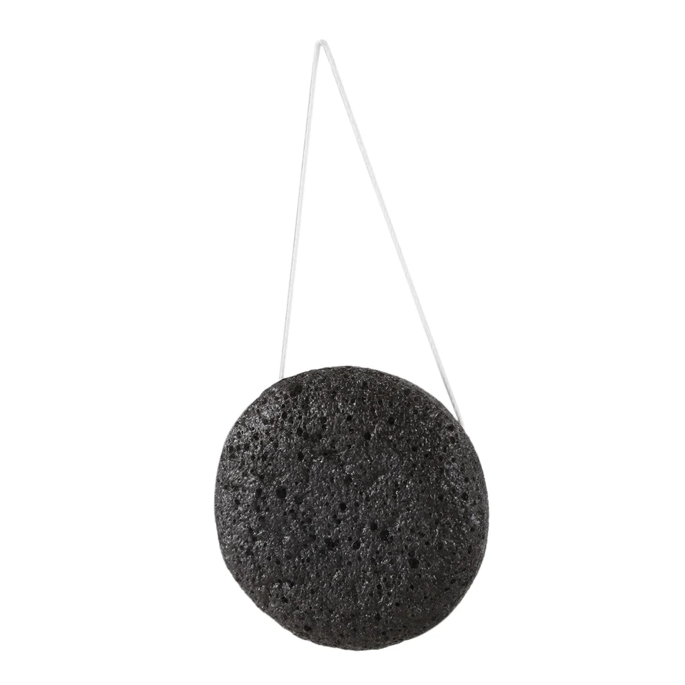 Konjac konnyaku želé vláknitého make-upu na umývanie podložky čistiaca špongia s obláčikom, čierna exfoliator