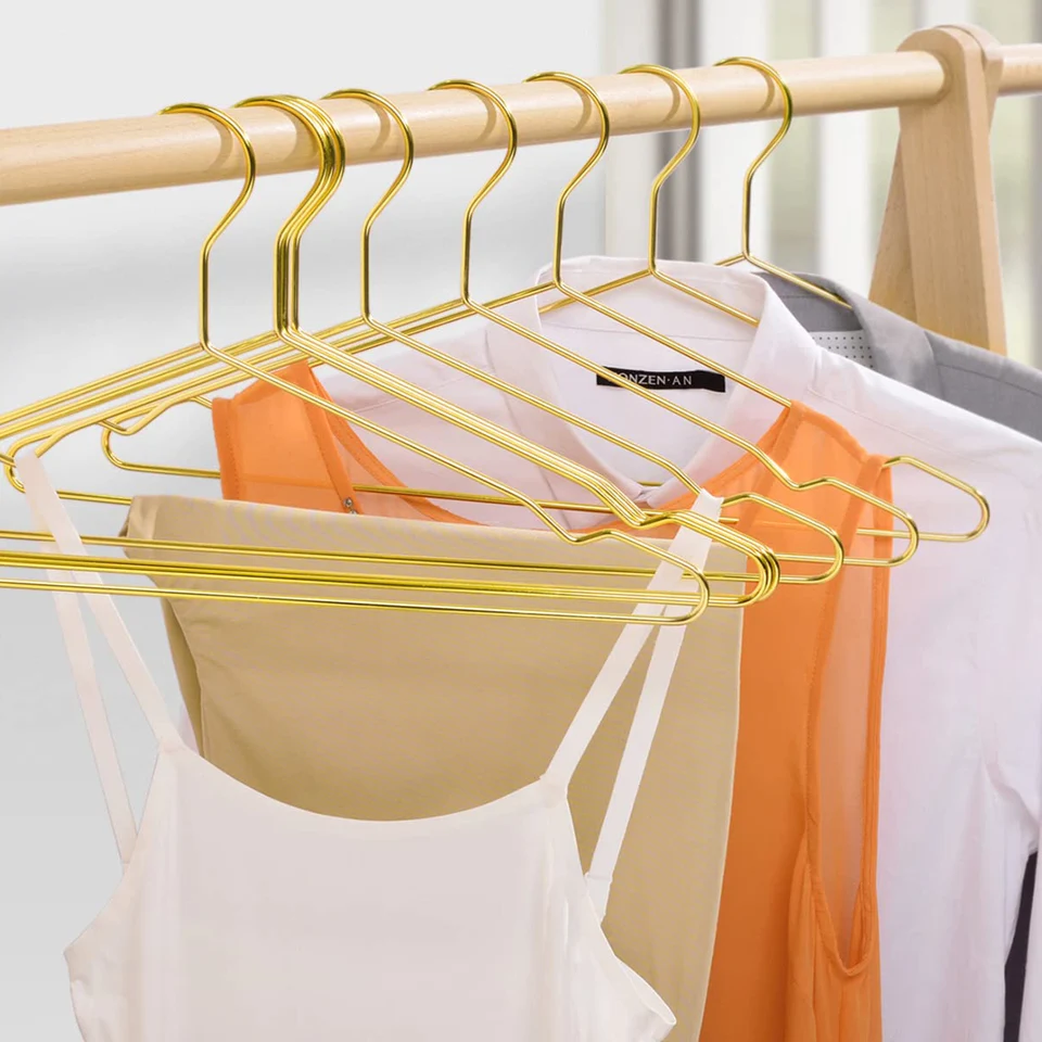 Kovový kabát vešiak Nordic Home Indoor Coat Hanger Obliekanie Obliekanie Zlatý kabát Hustý kabát visiaci šatník
