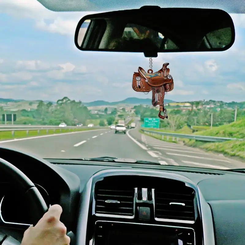 Koňské sedlové auto dekor 2D novinka západný akrylový závesný dekorálny darček pre koní milovníci auto interiérové ​​doplnky automobilové hračky