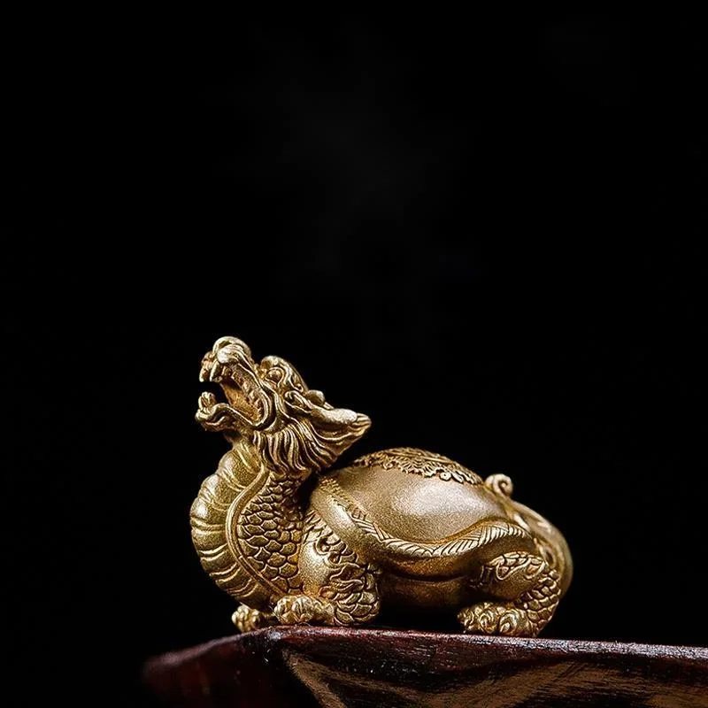Kreatívna mosadzná kung-fu čajová maznáčik dekoratívna kaligrafia retro kancelária Dragon Turtle Desktop Ozdoby špičkový darček