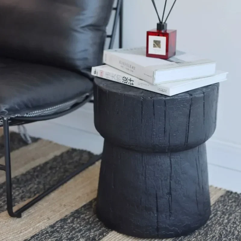 Kreatívna pohovka obývacia izba Light Luxusný bočný stolík Skladovací stojan Konferenčný stolík Čierny imitácia drevené zrno Balkón Vonkajšie stoly