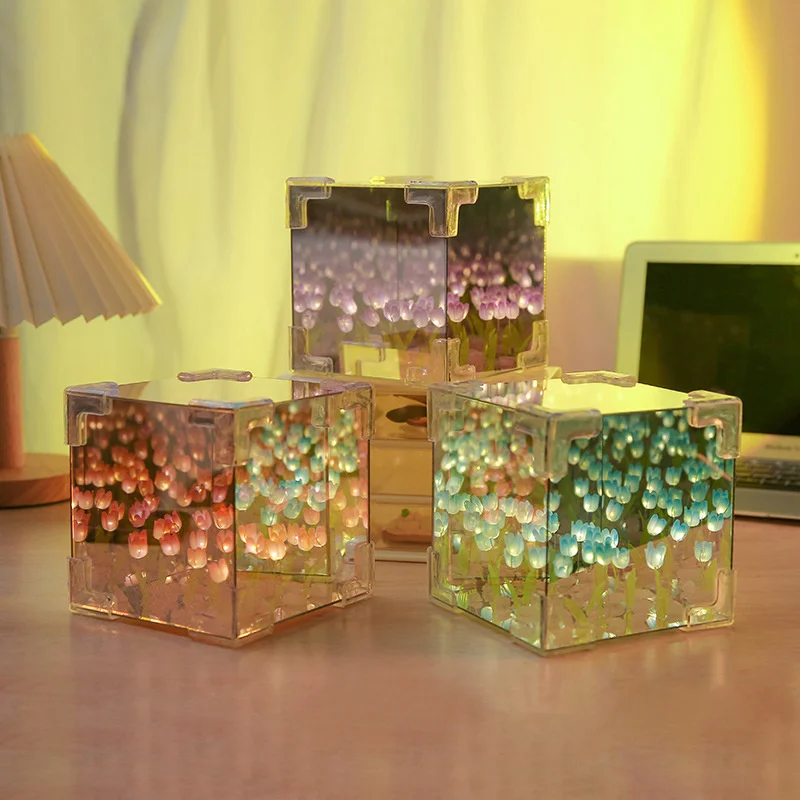 Kreatívne DIY Tulip Flower Sea Domov Decor Cube trojrozmerná malá nočná lampa Materiál pre priateľku pre priateľku