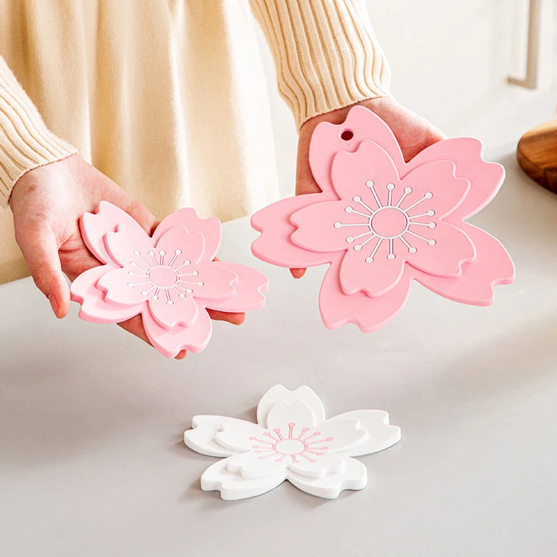 Kreatívne kawaii Japan Cherry Blossom Coaster Tea Coon Mat Sakura Coaster Izolácia stolové rohože pre čajový mliečny nápoj nápoj Coaster Coaster