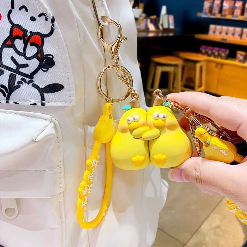 Kreatívne kuriatka Cartoon Hug Hruška Keychain Droby Resin Hug Hruška Hruška krik/zelená vtipná valentínska kľúče
