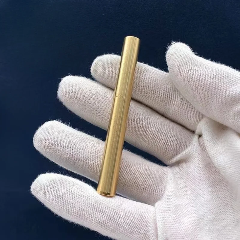 Kreatívne neobvyklé petrolej ľahšie medené nunchaku Funny retro brúsenie kolesa Flint Flint Flintters Finkable Mini Prenosný pánsky darček