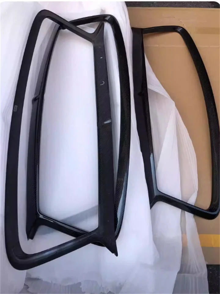 Kryt mriežky pre pretekárske mriežky pre predný nárazník pre automobil