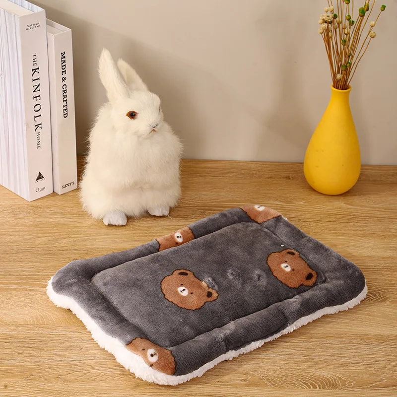 Králičie bedrová posteľ