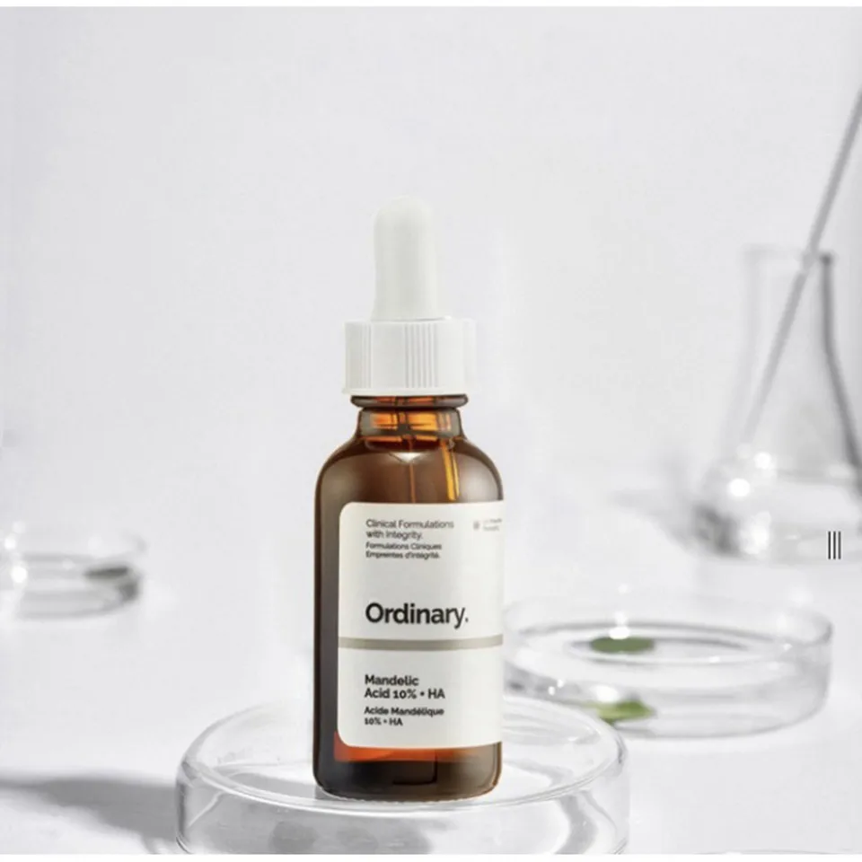 Kvapalina viacerých účinkov môže odstrániť častice okolo očí vyblednúť jemné čiary a 30 ml tváre