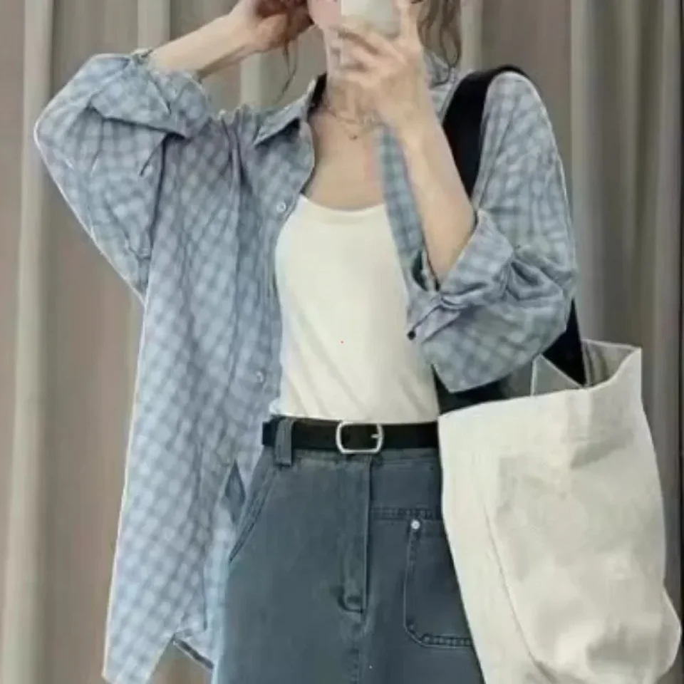 Kórejská blúzka Ženy Summer ľahká šedá modrá kockovaná košeľa s slnkom Dámsky špičkový pocit voľne priliehajte Trend Trend Trendy