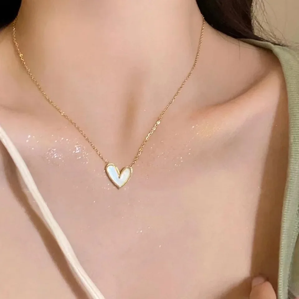 Kórejská móda Zlatá láska v tvare náhrdelník pre ženy pre ženy roztomilý valentín Deň