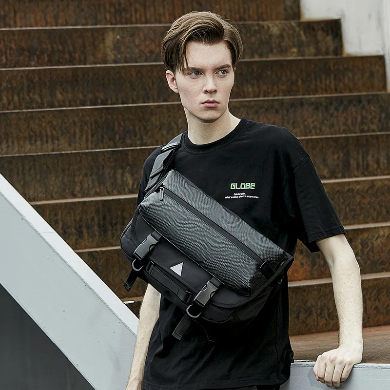Kórejské tašky na ramene človeka Oxford Sport Messenger Bag Multifunkčné mužské bočné tašky