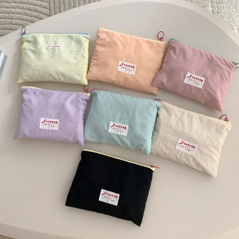 Kórejský kawaii cestovná kozmetická rúžová rúžová minca Storage Storage Bag roztomilé make -up kabelky dámsky peňaženka ceruzka Casil Case Organizátorky vrecká na puzdro