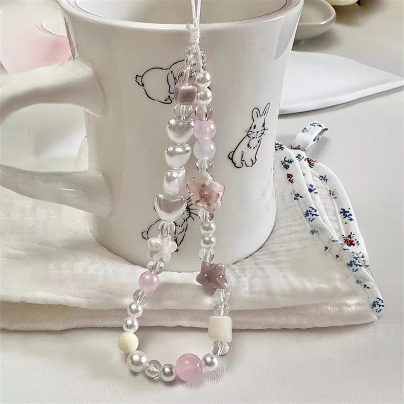 Kórejský y2k roztomilý kvetinový srdcový korálkový reťazec Charm Charm Lanyard pre iPhone 15 Samsung Huawei Universal Accessories Pendant