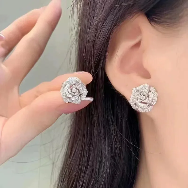 Kúzlo kvet Moissanit Diamond Stud náušnice pre ženy