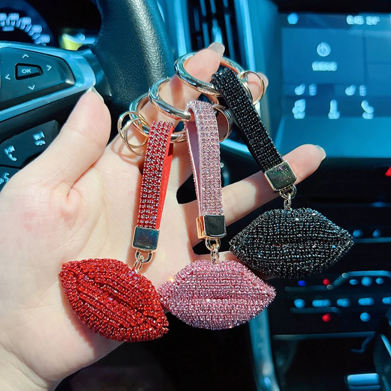 Kľúčový vozeň s plným diamantom personalizované ručne vyrobené červené pery Keychain vynikajúca módna taška pre ženy pre ženy