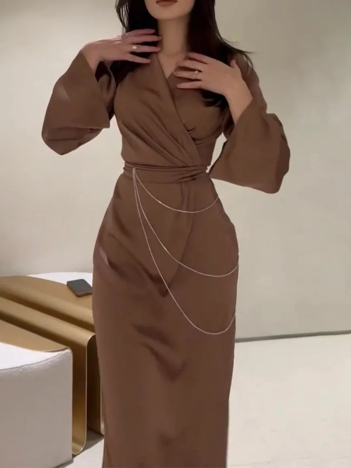 LAXSESU ELEGANT Bodycon dlhé saténové šaty jeseň zima v krk šnurovanie retiazky hnedé šaty večera maxi šaty pre ženy