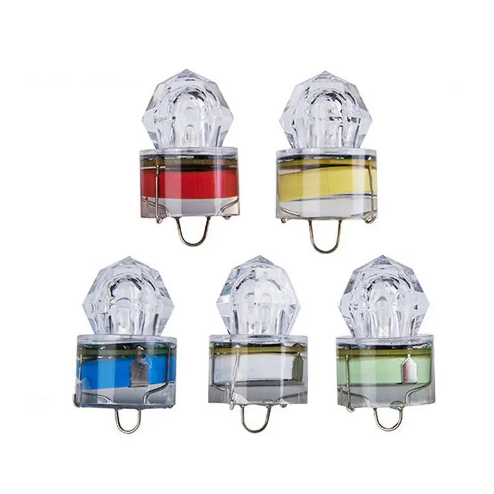 LED rybárska lampa pod vodou Diamond Tvar Farebné ryby Lucujúce svetlo ponorné hlboké kvapky zhromažďovacie lampy Rybárske doplnky