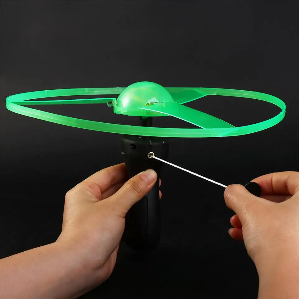 LED svetlo lietajúce gyroskopy rotujúce lietadlá Pull String Flying UFO LED lietanie vrtuľník UFO vrtuľník