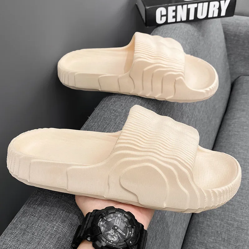 Letné vonkajšie oblečenie Teenage Boys Sports Plippers Domov Vnútorný neformálny pár model Eva Eva Outsole Slip-On Pitpers for Men