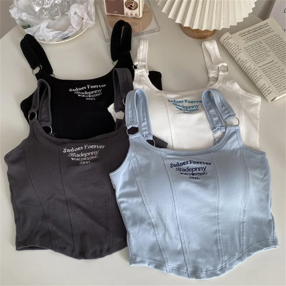 Letné ženské sexy listové remienok Strup Short Tank Top s nepravidelným orezaným vnútorným rozložením tubulárnej top s vyrazenými hrudnými vankúšikami