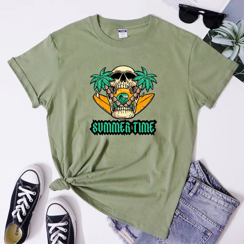 Letný čas lebka tričko retro plážový surfový klub dovolenka Trhirt Funny unisex posádka pobyt chill kostra surfovanie tričko tričko