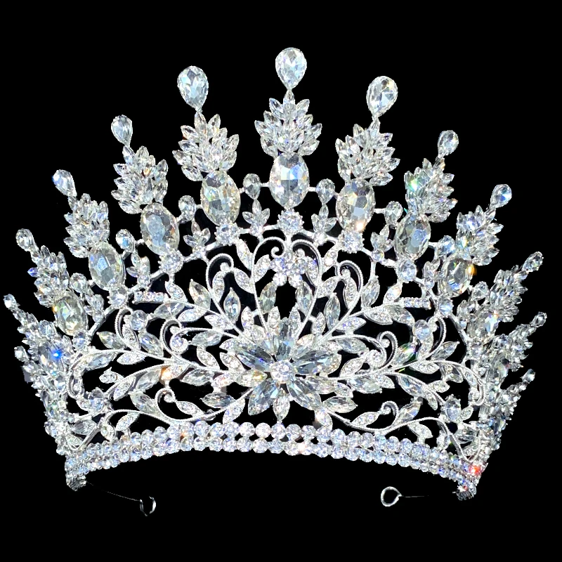 Levery 2024 Nové Tiaras Crowns for Svadobné ženy dievčatá Svadobné diadem princezné večierky Šaty šperky