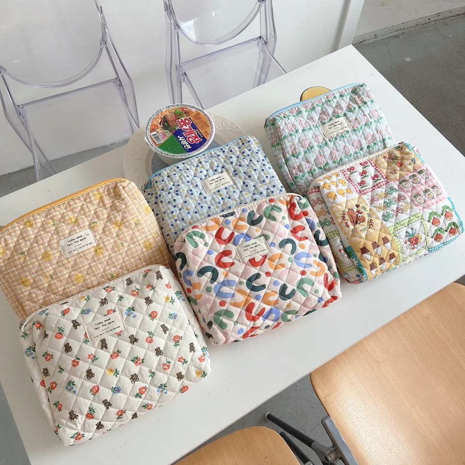 Liberty Quilting Make -up Bag Soft Cotton Ženy viacúčelové kozmetické organizátorky Dievčatá Roztomilé spojky make -up kabelky