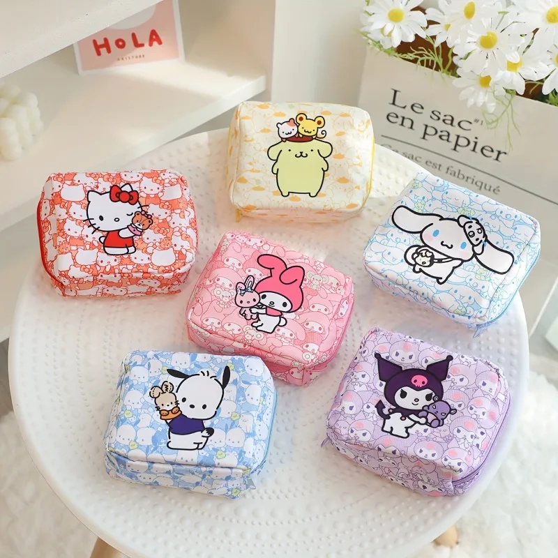 [Licencované] 1PC Cartoon Kitty Cat Colom Sanitárna skladovacia taška, prenosná prenosná veľká kapacita kozmetická roztomilá taška