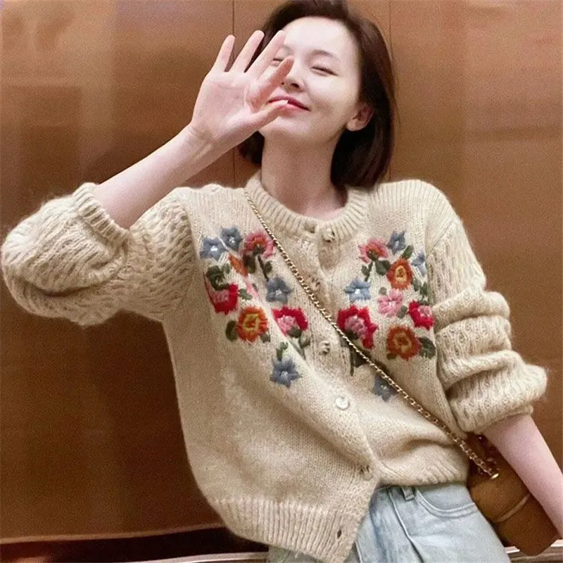 Liguyue francúzska kvetinová výšivka pletená sveter na jeseň zimná zimná vinobranie ženský vlnený sveter s dlhým rukávom Cashmere Castwear U998