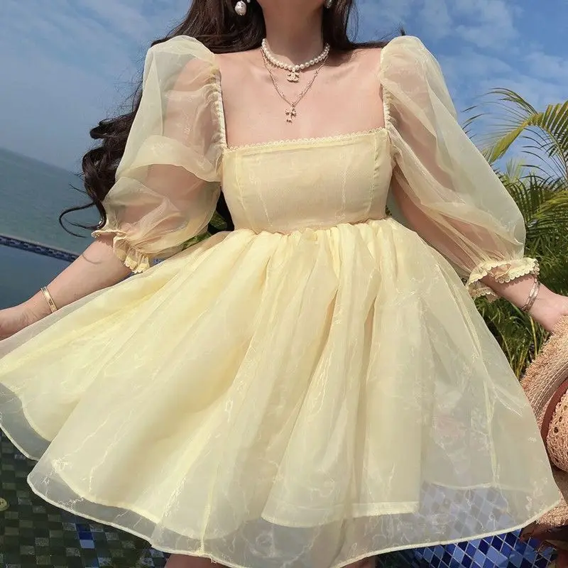 Little čerstvá krátka sukňa Super víla princezná sukňa letný retro štvorcový krk rukávy Bublinky svetlo žltá nadýchaná sukňa